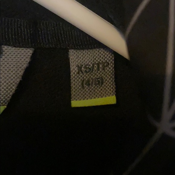 Seasonal jacket. - Picture 3 of 3